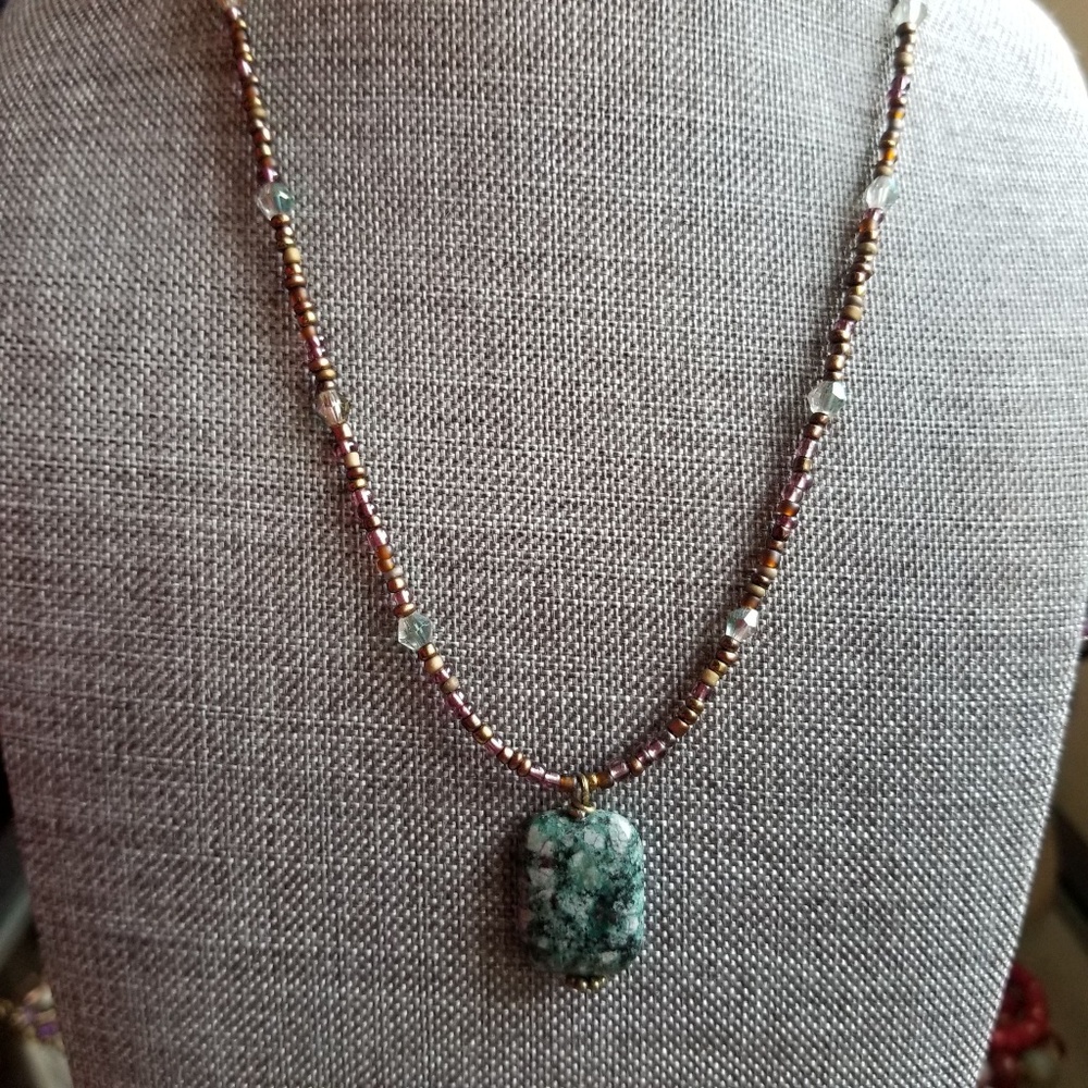 Green Jasper Beaded Necklace - Picture 3 of 5